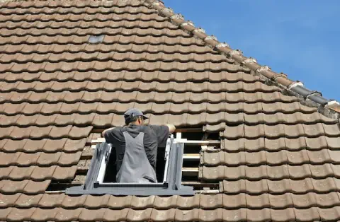 Pose de velux à Varzay